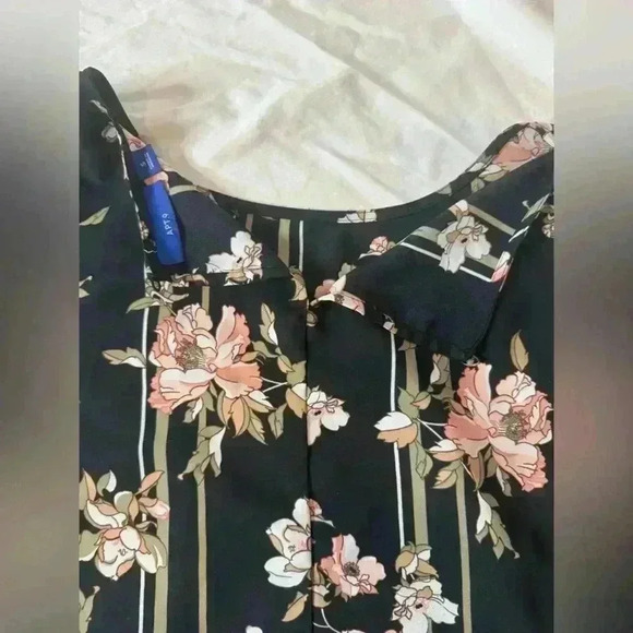 Apt 9 Women’s Tie Front or Back Floral Size Small Shirt Blouse Black Pink - Picture 6 of 7
